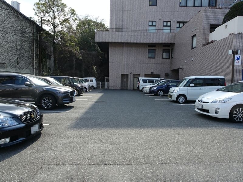 北九州紫雲閣 駐車場１