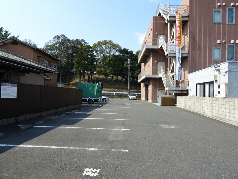 シティホール八幡本城 駐車場１
