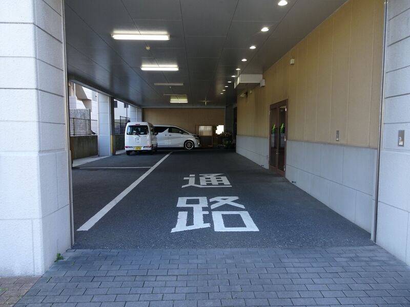 シティホールめかりベルコ会館 駐車場２