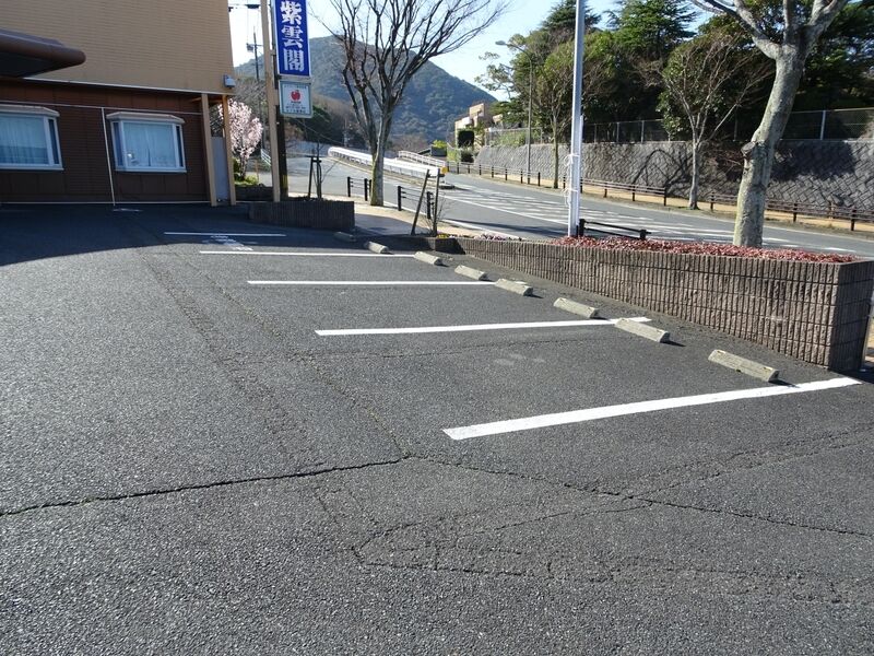 門司紫雲閣 駐車場２