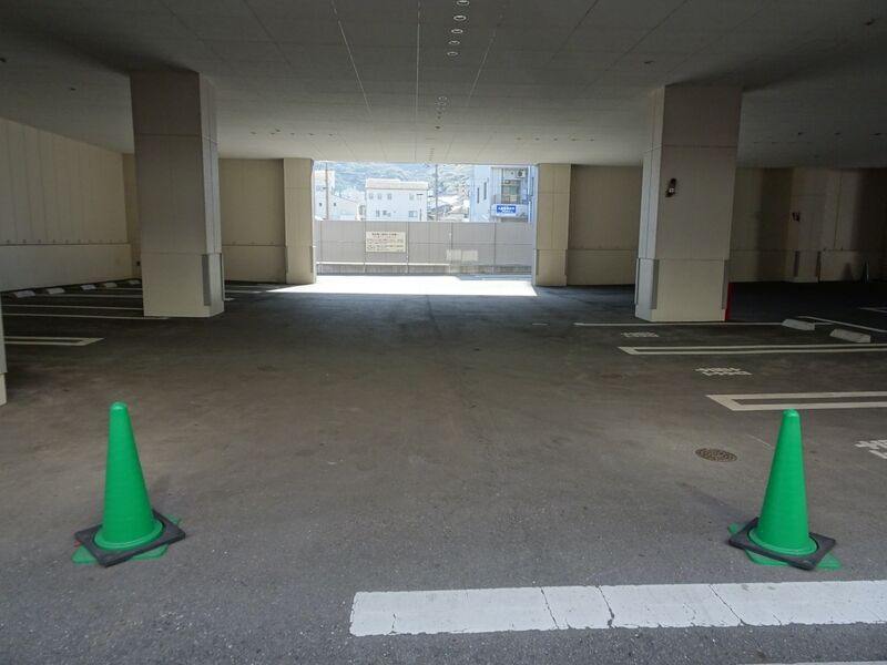 門司典礼会館 駐車場２