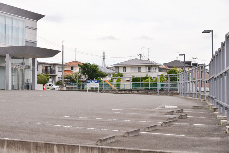 あおき郡山斎苑 駐車場