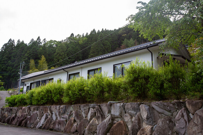 東窟寺 外観2