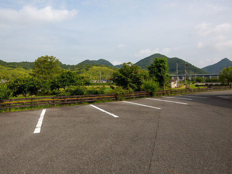 セレモニーホール灯り 駐車場