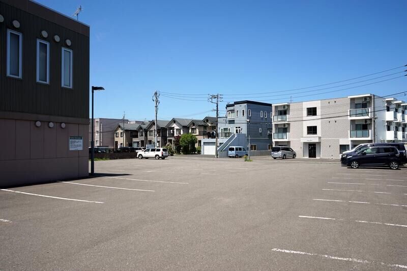 ユアホール苗穂 駐車場