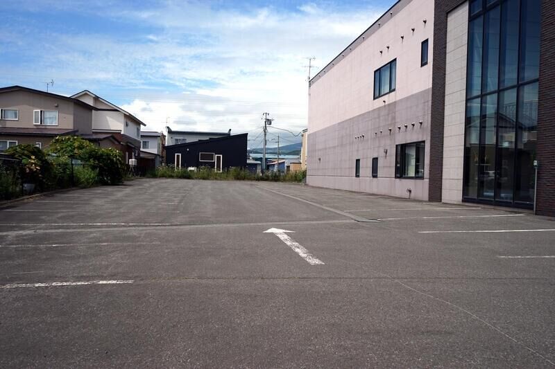 いしだ市民斎場 駐車場２