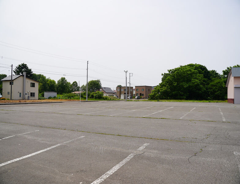 やわらぎ斎場 深川 駐車場1