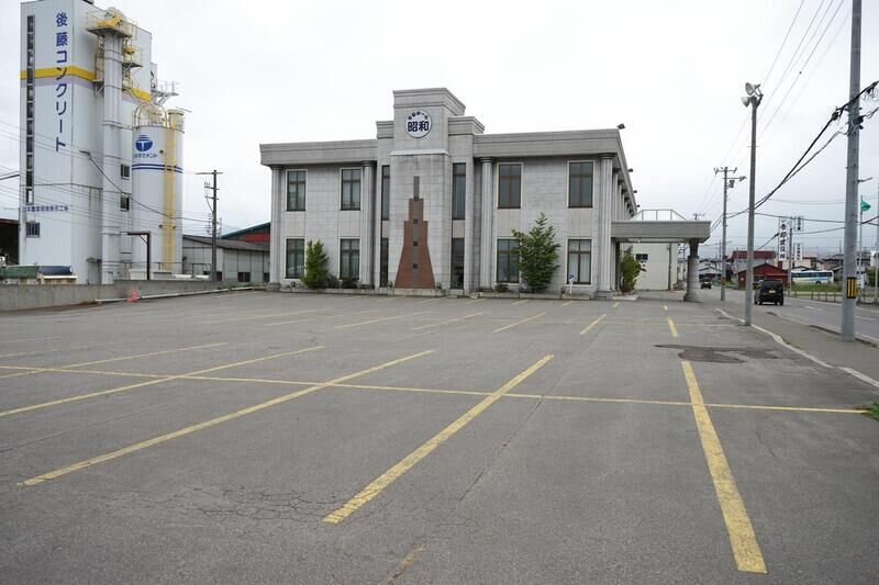 平安ホール昭和 駐車場