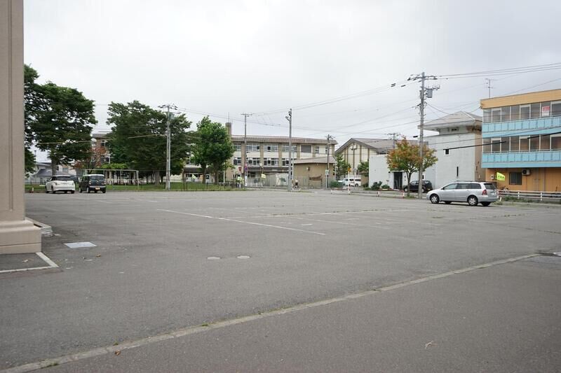平安ホール本通 駐車場