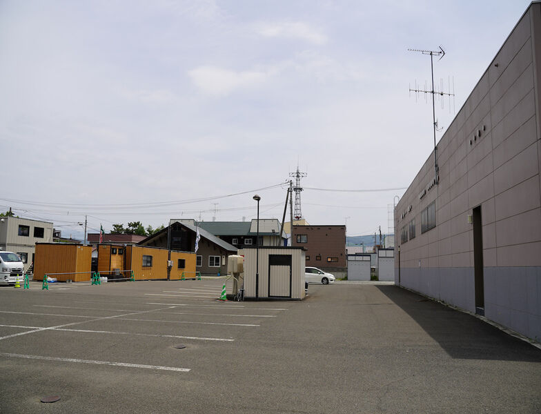 ふらのベルコ会館 駐車場1