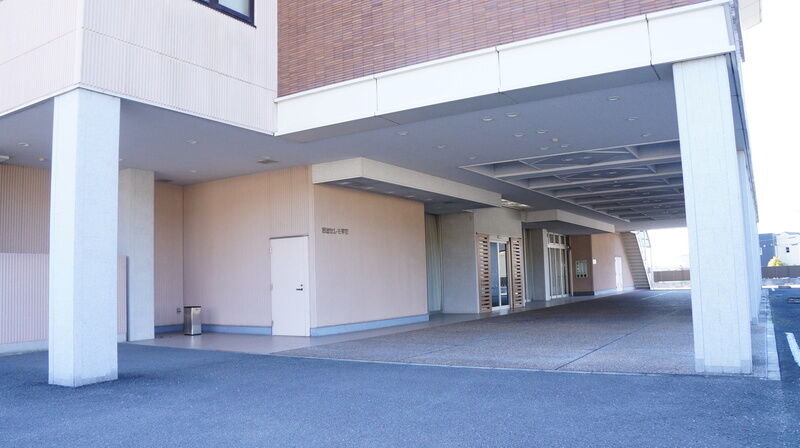 岩出セレモ平安 エントランス1