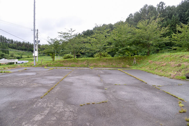 横沢集会所 駐車場