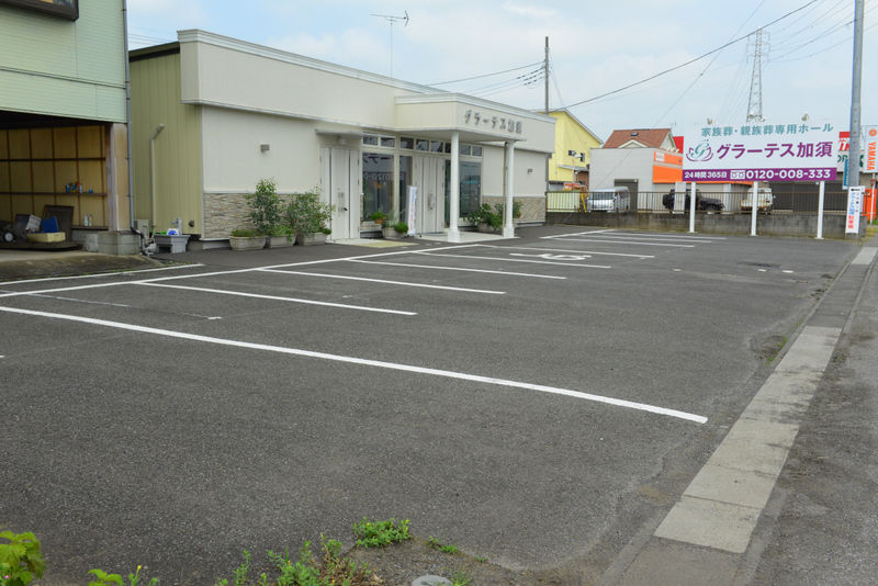 グラーテス加須 駐車場