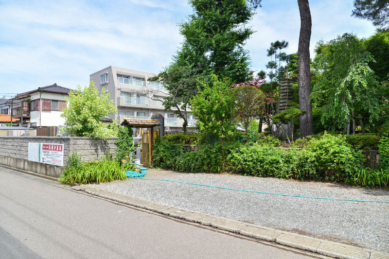 高応寺 無量会館 駐車場1