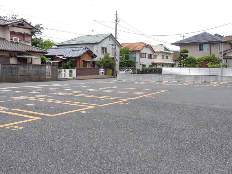 稲毛陵苑 駐車場
