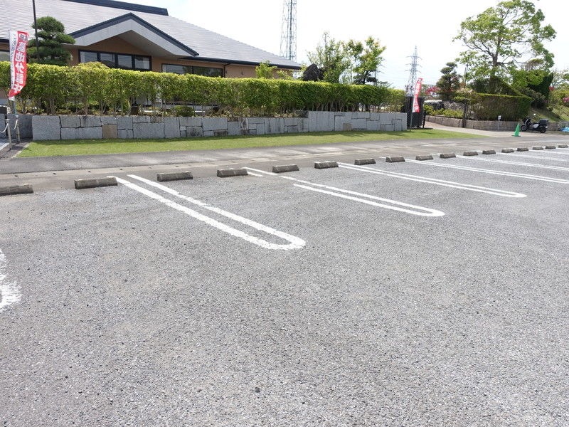 祖敬会八幡霊園 駐車場
