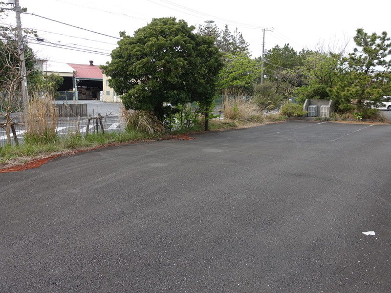 市営 塩浜斎場 駐車場１