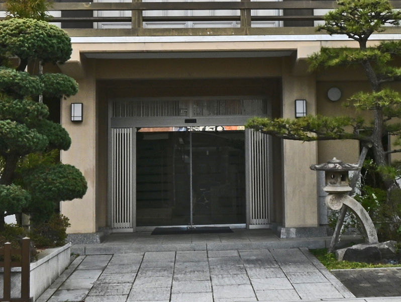 究竟寺 入口