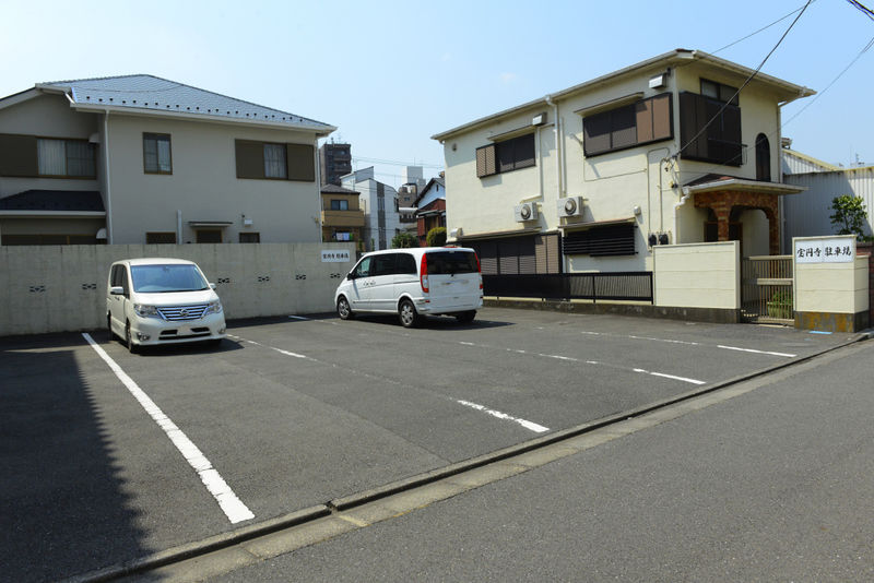 宝円寺樹心閣 駐車場2