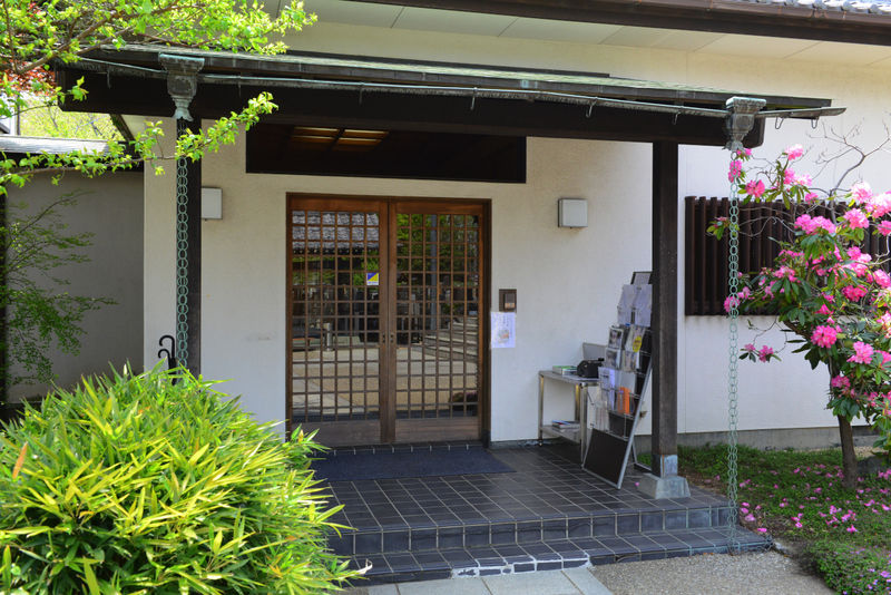 能満寺 入り口