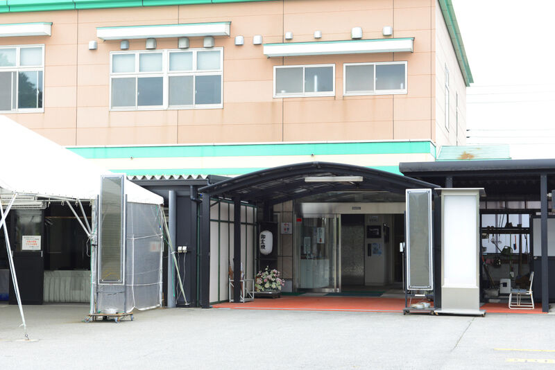 株式会社 福井堂／やすらぎホール 入り口