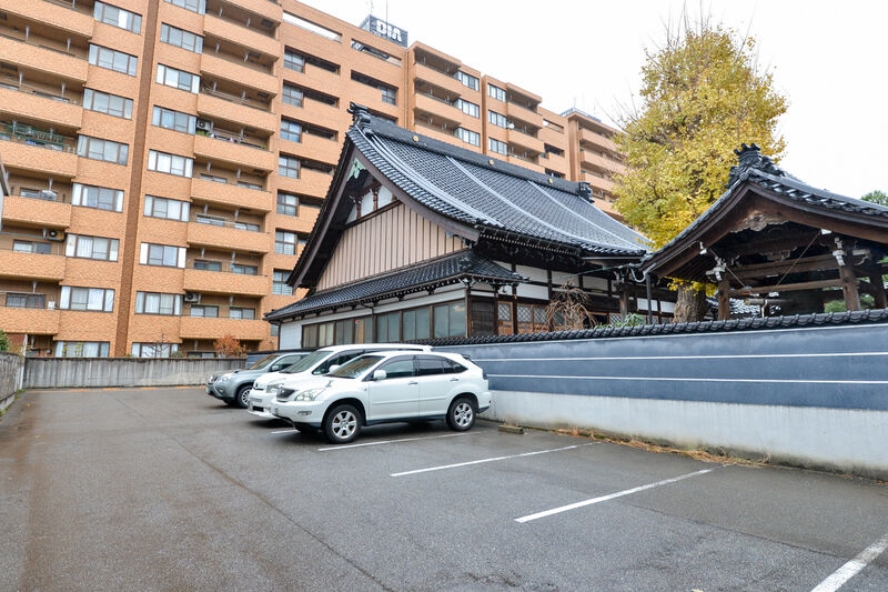 光徳寺 駐車場