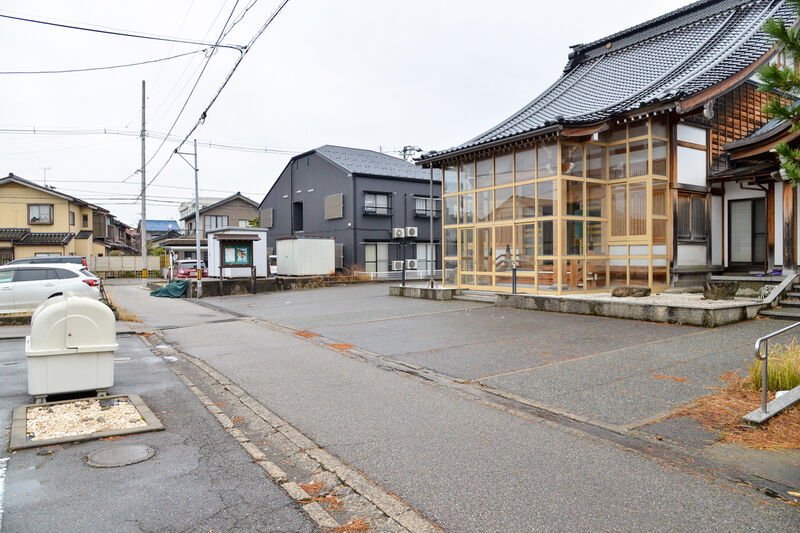 西慶寺 駐車場