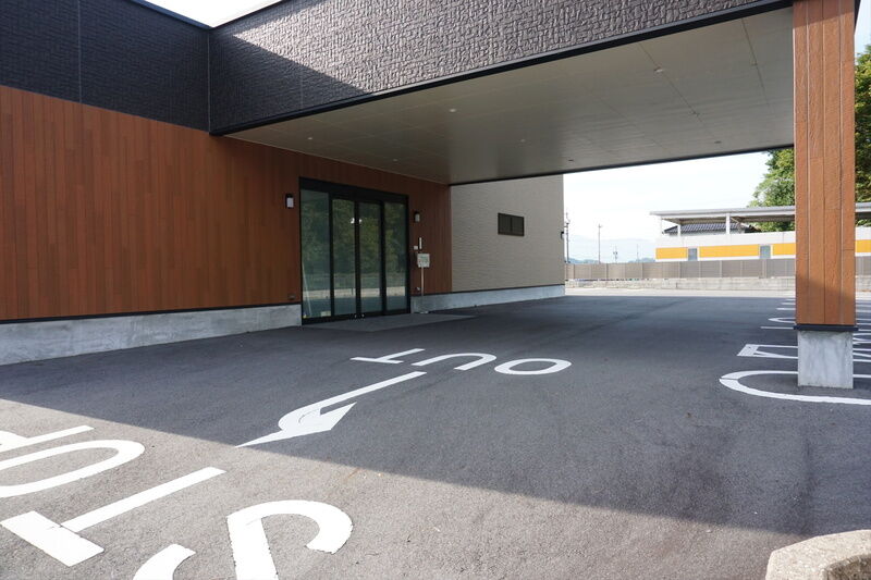 とわホール中津川 入口