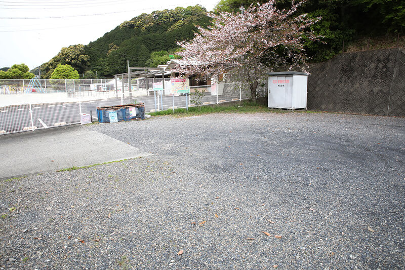 飯盛多目的集会施設 駐車場