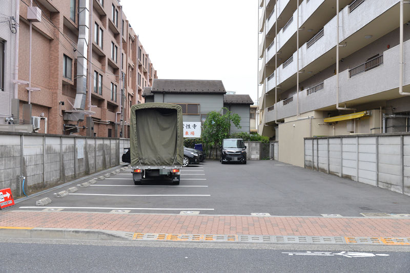 常性寺会堂 駐車場1