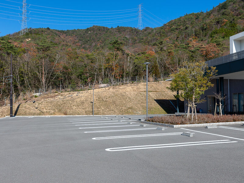 能勢町営斎場 駐車場