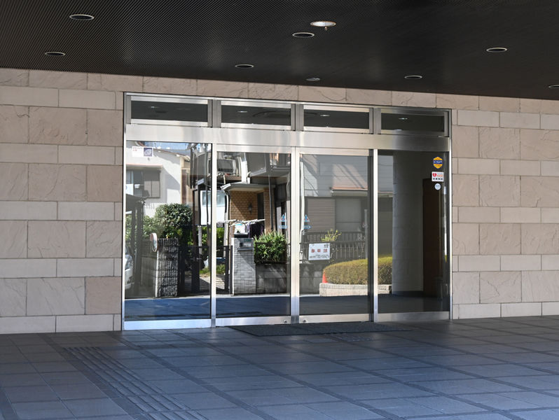 羅漢会館 入口