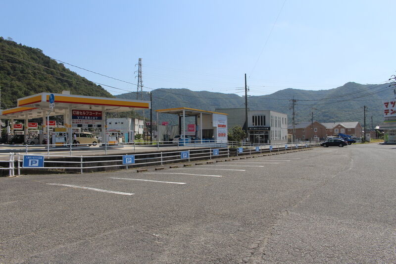 八葬祭メモリアル会館いんべ 駐車場２