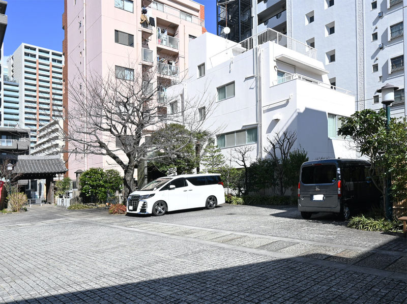 密厳院会館 駐車場１