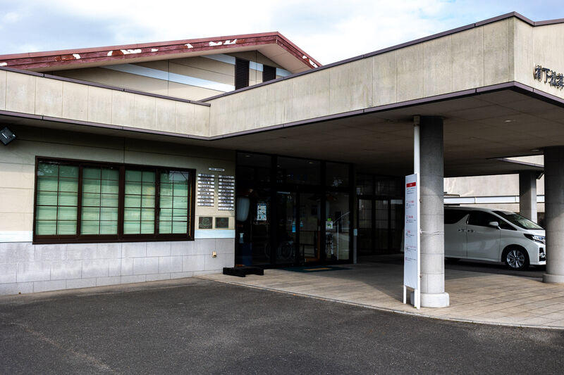 やすらぎホール下松 本館 入口