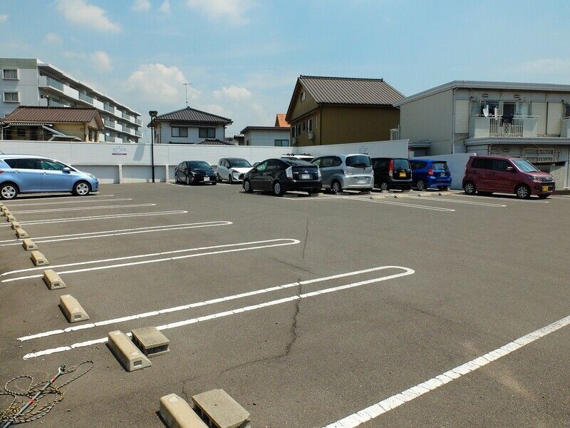アークハウス福山北 駐車場