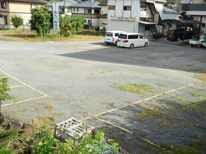 坂本葬儀社　葬祭ホールおち 駐車場