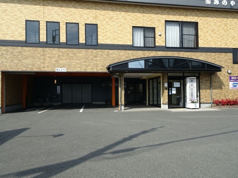 頃末斎場本館 外観３