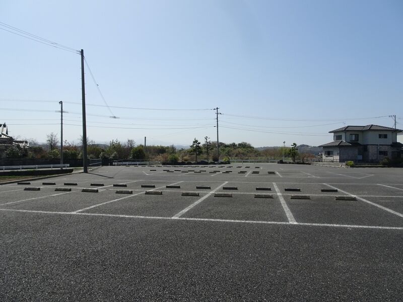 哀蓮ついき会館 駐車場２