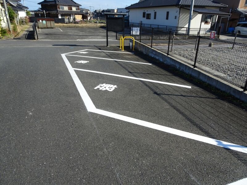浄土真宗本願寺派西教寺 駐車場１