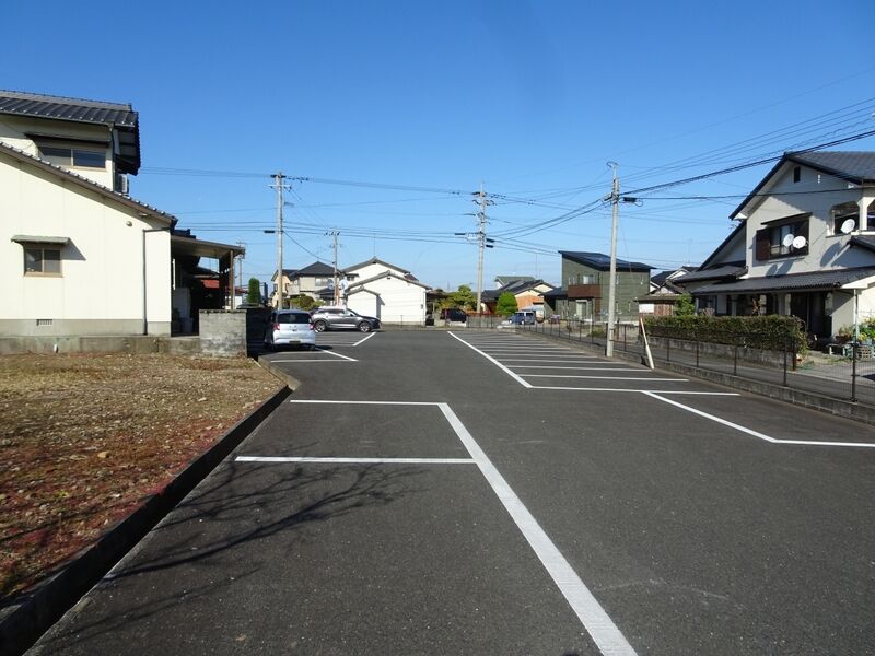 浄土真宗本願寺派西教寺 駐車場２