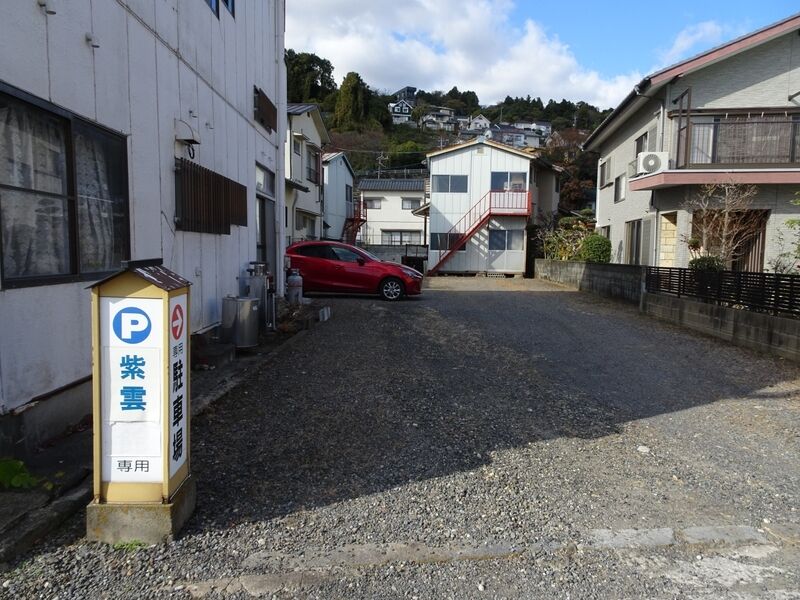 別府亀川紫雲閣 駐車場２