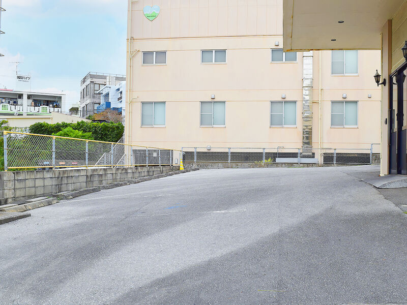 富士会館　国場ホール 駐車場