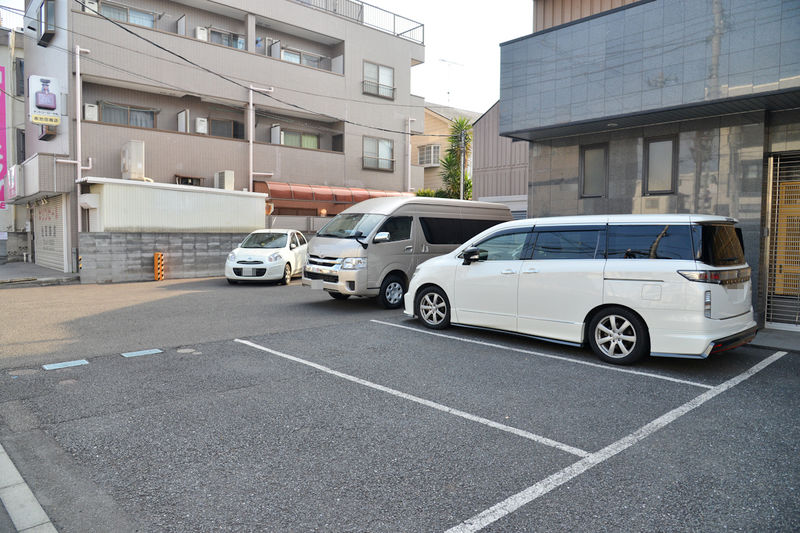 正覚寺斎場 駐車場1