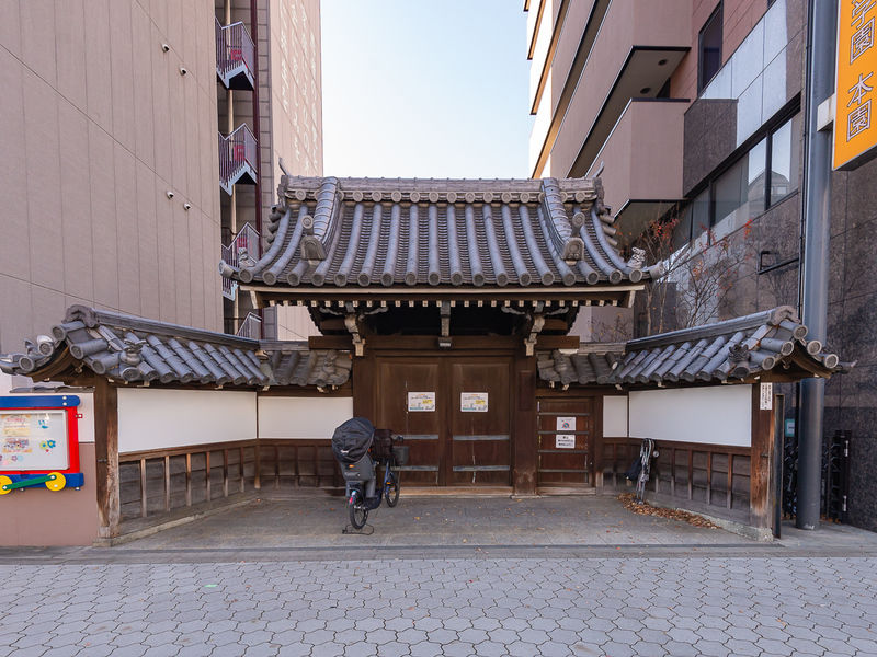 宗教法人 光聖寺 入口1