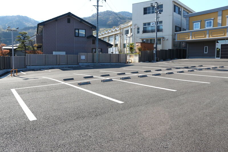 安茂里法事センター 駐車場