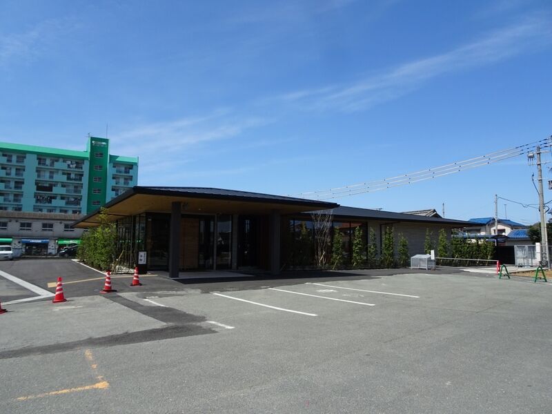 JA北九やすらぎ会館　遠賀駅前斎場 外観２