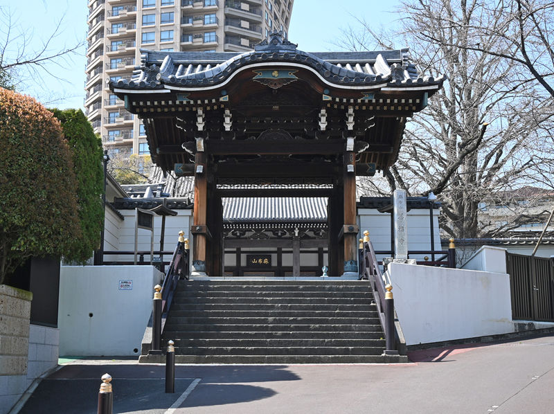 善福寺 麻布山会館 正門