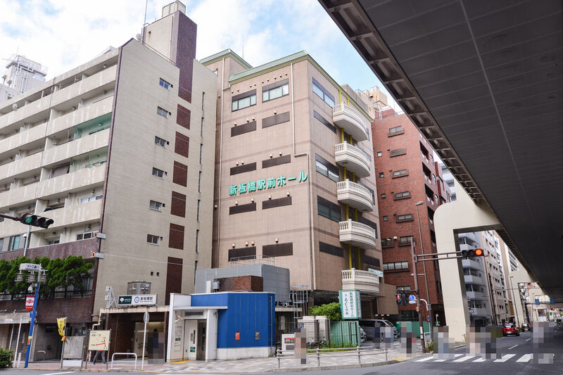 新板橋駅前ホール 外観１