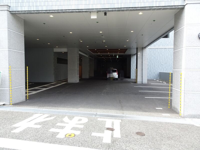 福岡斎場 桜坂ホール 駐車場２